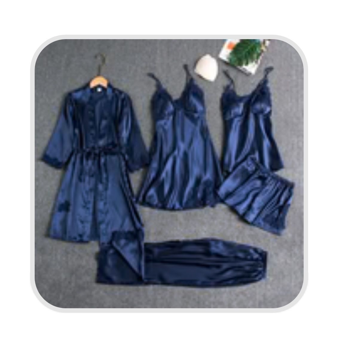Negligees & Pyjamas: 5 Piece Pyjama Set navy – Neu und originalverpackt aus Grächen von Walterli_88