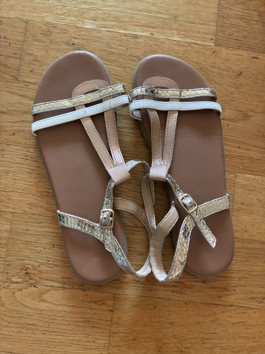 Scarpe per ragazze: Tolle Sandalen Gr. 36 – Usato da richterswil venduto da lunamarie001