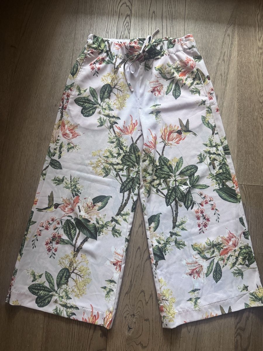 Lotti di vestiti: Sommerkleider-Paket Gr 36 – Usato da Zürich venduto da Daniiella 2
