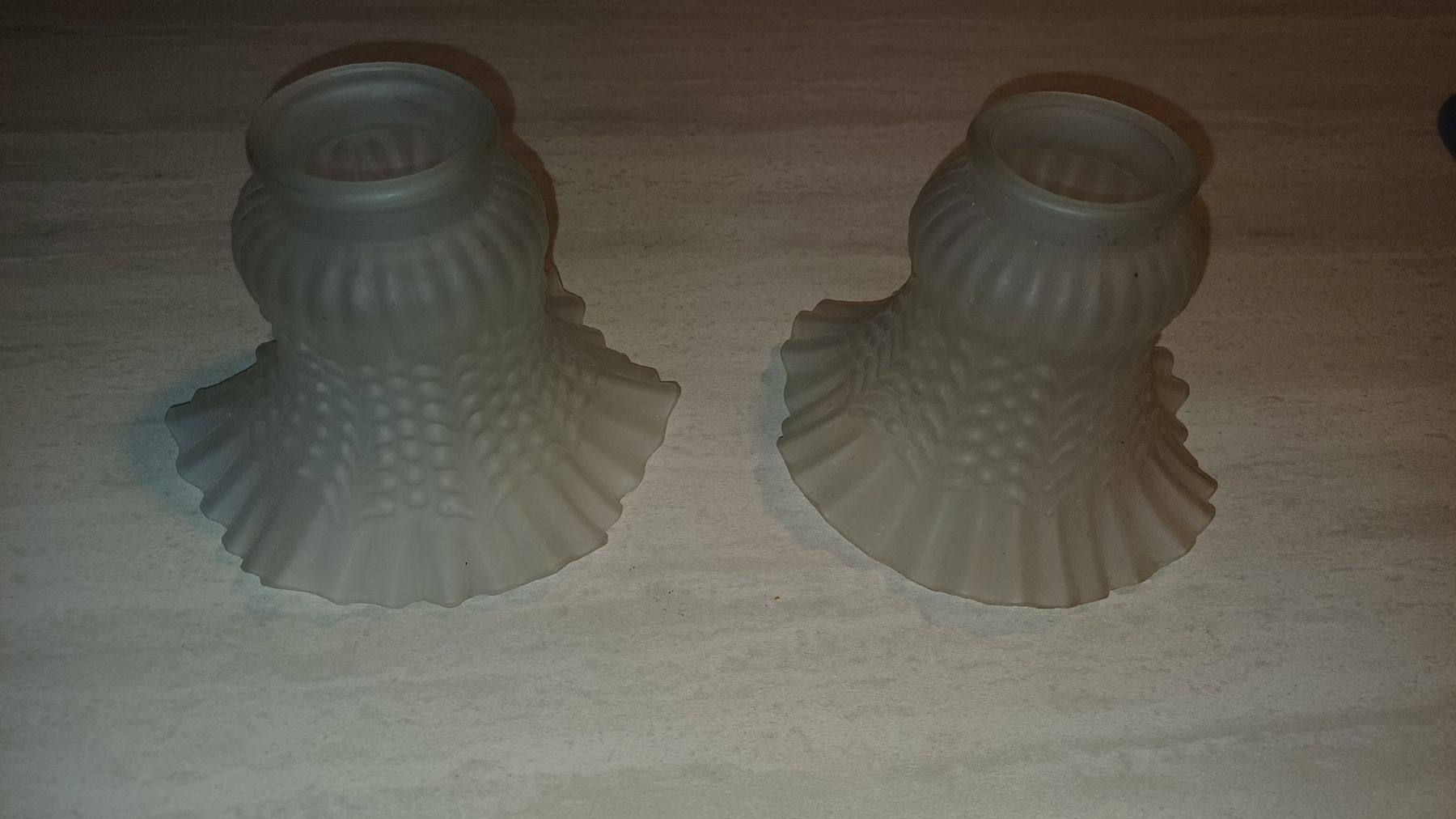 Paralumi: 2 Gleiche Lampenschirme  – Usato da Flawil venduto da Naphtali
