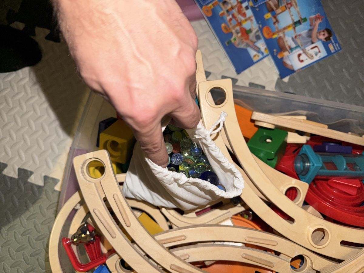 Quadrilla Giocattoli: Hape Quadrilla Kugelbahn Set - Grosse Sammlung! – Usato da Winterthur venduto da ric_6jyz 1