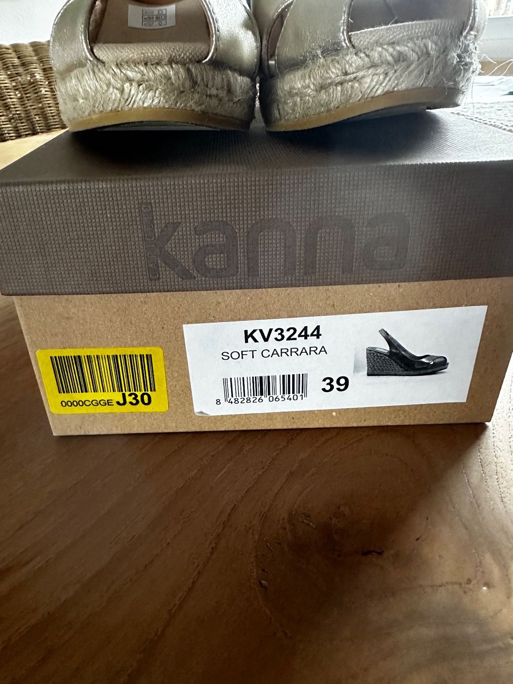 Scarpe da donna: Plateau Sandalen NEU! – Nuovo (secondo la descrizione) da Niederteufen venduto da nana65 2