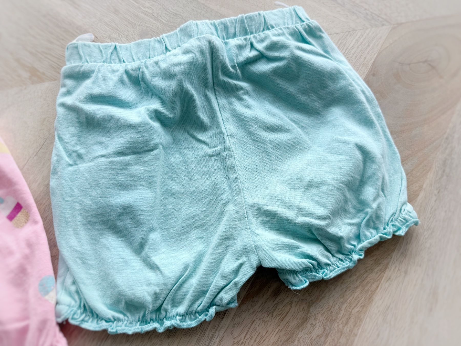 H&M Pantaloni: 2 Baumwoll-Shorts Mädchen Gr. 86 von C&A – Usato da Eggenwil venduto da Lissi82 5