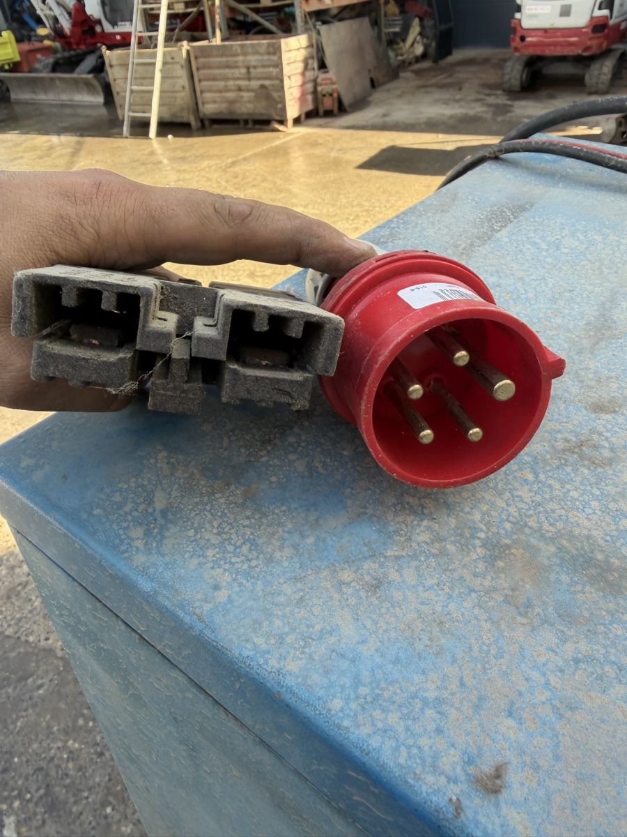 Componenti elettronici: Gleichrichtergerät Oerlikon  – Usato da Niederbipp venduto da baggerch 4