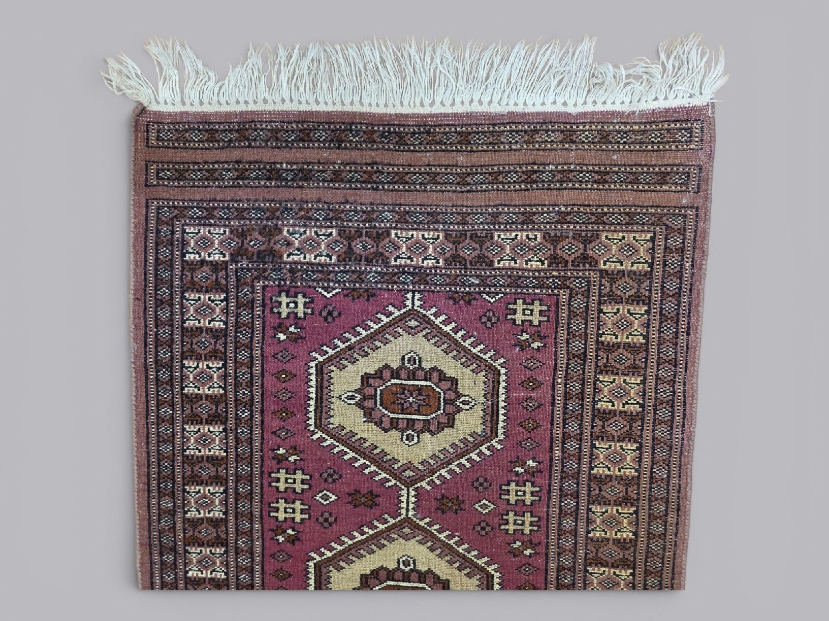 Tappeti: Rarer Perserteppich 62x117cm rosa gemustert – Usato da Rieden AG venduto da RuvensBrocki 8