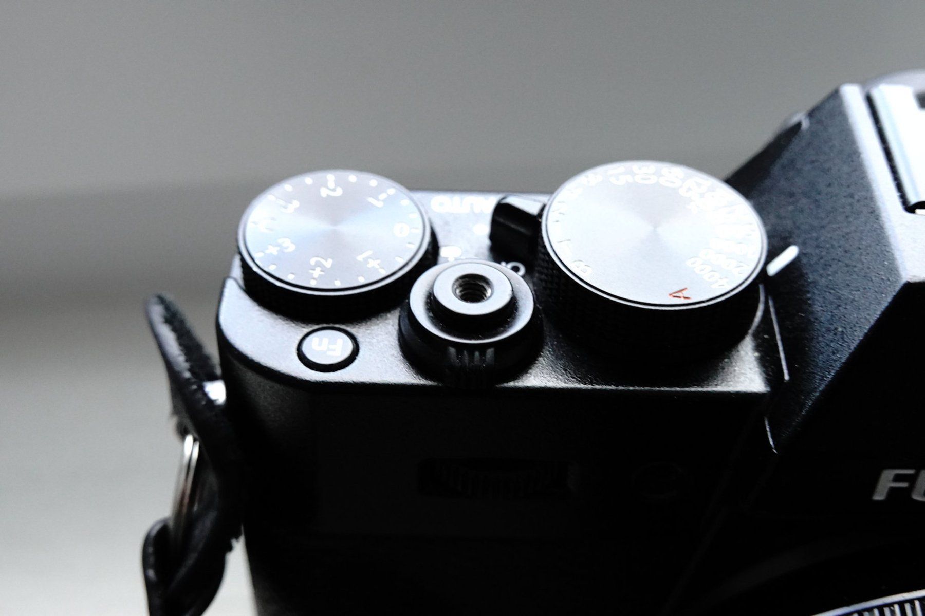 Fujifilm Fotocamera: Auslöseknopf / Shutter Release Button aus Messing – Nuovo e nell'imballaggio originale da Elsau venduto da mmue56 5