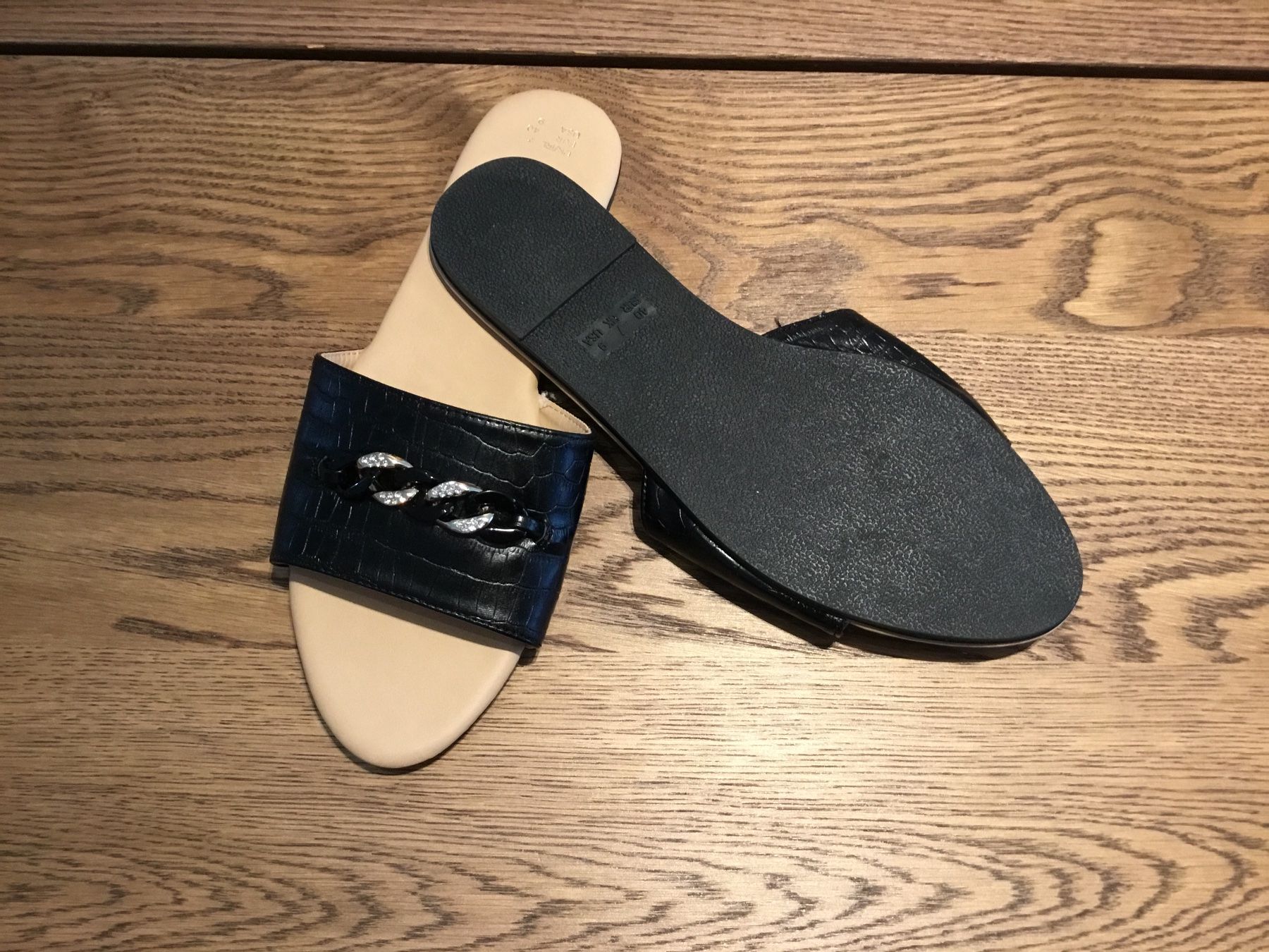 Scarpe da donna: Schöner Sommerschlüpfer Gr.40 – Nuovo (secondo la descrizione) da Würenlos venduto da Tina48 2