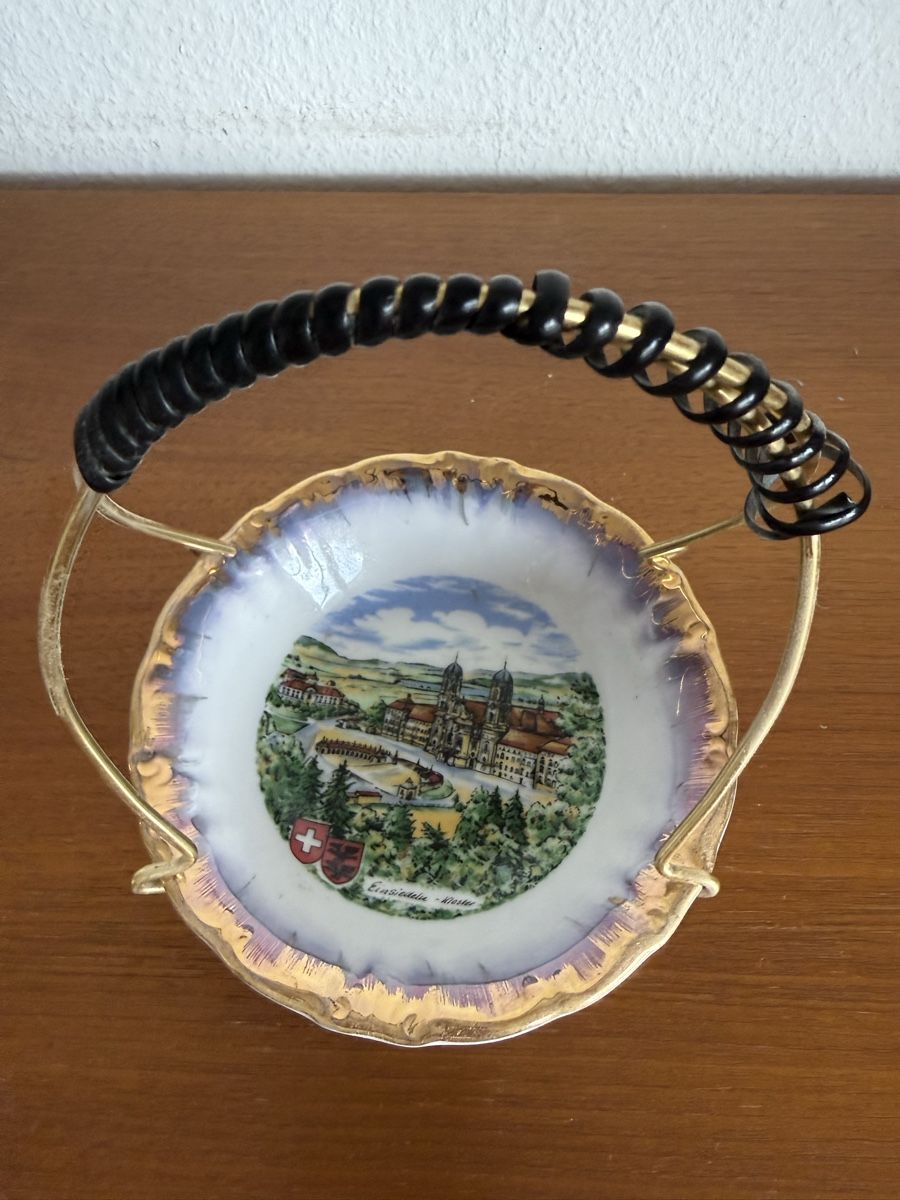 Tutte le decorazioni: Porzellan Schale – Usato da Zug venduto da Malibu117 2