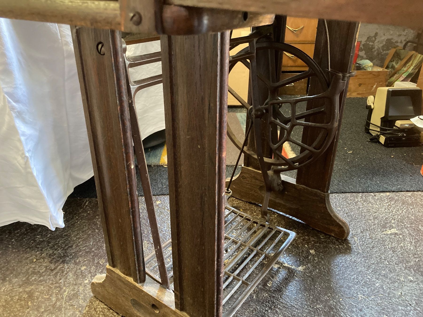 Singer Machines à coudre: Alte Singer Nähmaschine 1932 – Défectueux à schönenwerd par Isru3 4