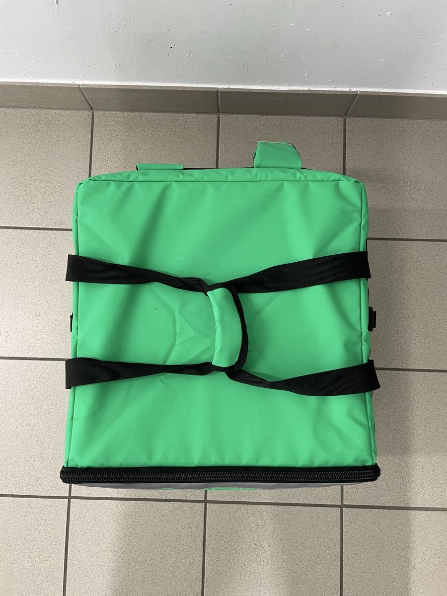 Zaini: Uber Eats Tasche (Rucksack) – Usato da Urdorf venduto da spacemetalfantasy 1