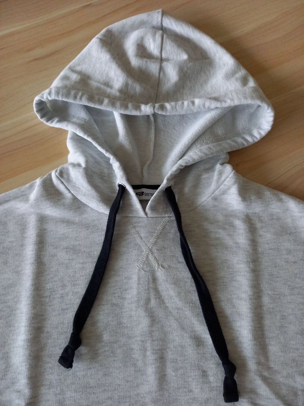 T-shirt: Cooles Kapuzenshirt in Grösse XS – Usato da Obernau venduto da Corolli 2