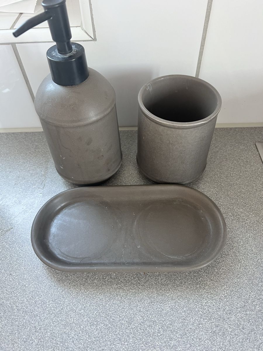 Ikea Portasapone: Badezimmerset. Seifen-/Bürstenhalter IKEA – Usato da Merenschwand venduto da Pao_29 1