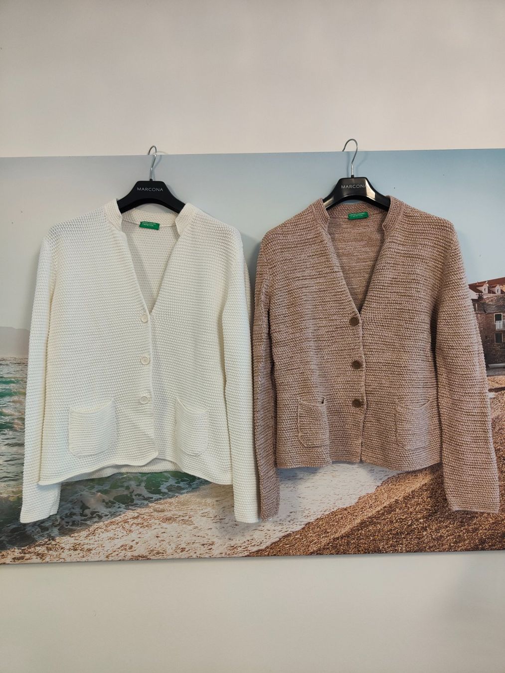 Benetton Giacche: lot de 2 cardigans en coton Benetton – Usato da Villeneuve VD venduto da virginie141