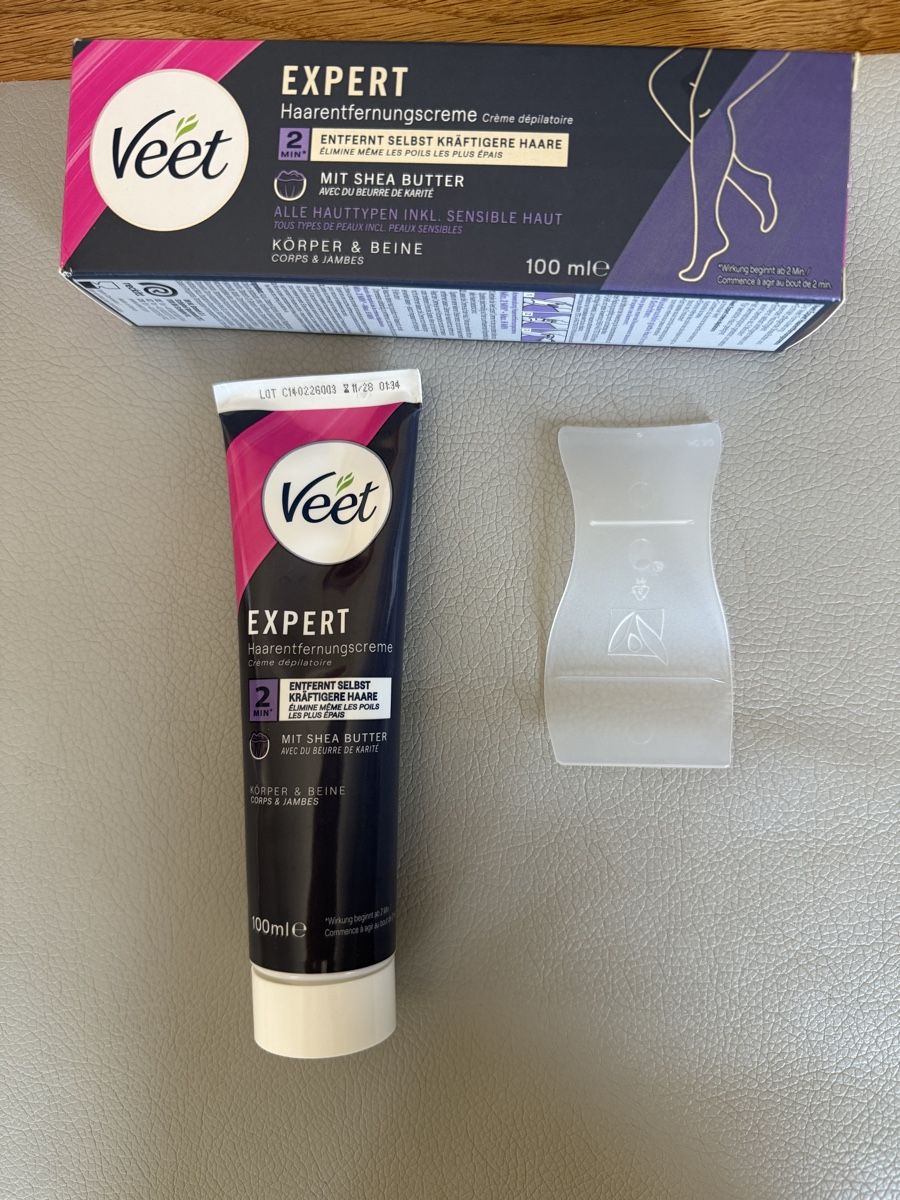Veet Autres soins du corps: Veet EXPERT Haarentfernungscream – D'occasion à Zürich par Brittney