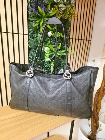 Originale Gucci Tasche schwarz Leder GG Muster guter Zustand