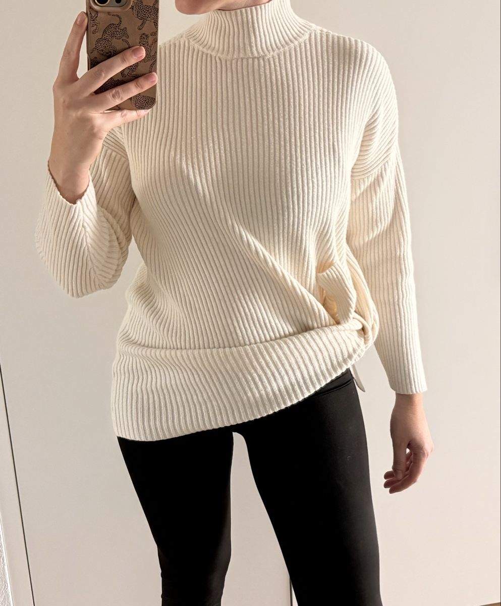 Only Pullover & Sweatshirts: Only Strickpullover Rollkragenpullover mit Schlitz, L only – Gebraucht aus Staad SG von Chirrari 1