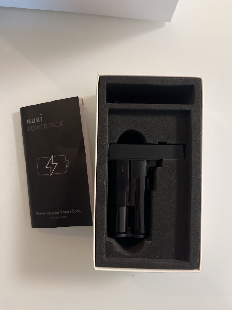 Nuki Lucchetti: Nuki Smart Lock 2.0 Combo - Inkl.Bridge, Power Pack & Opener – Nuovo (secondo la descrizione) da Dübendorf venduto da Den_777 2