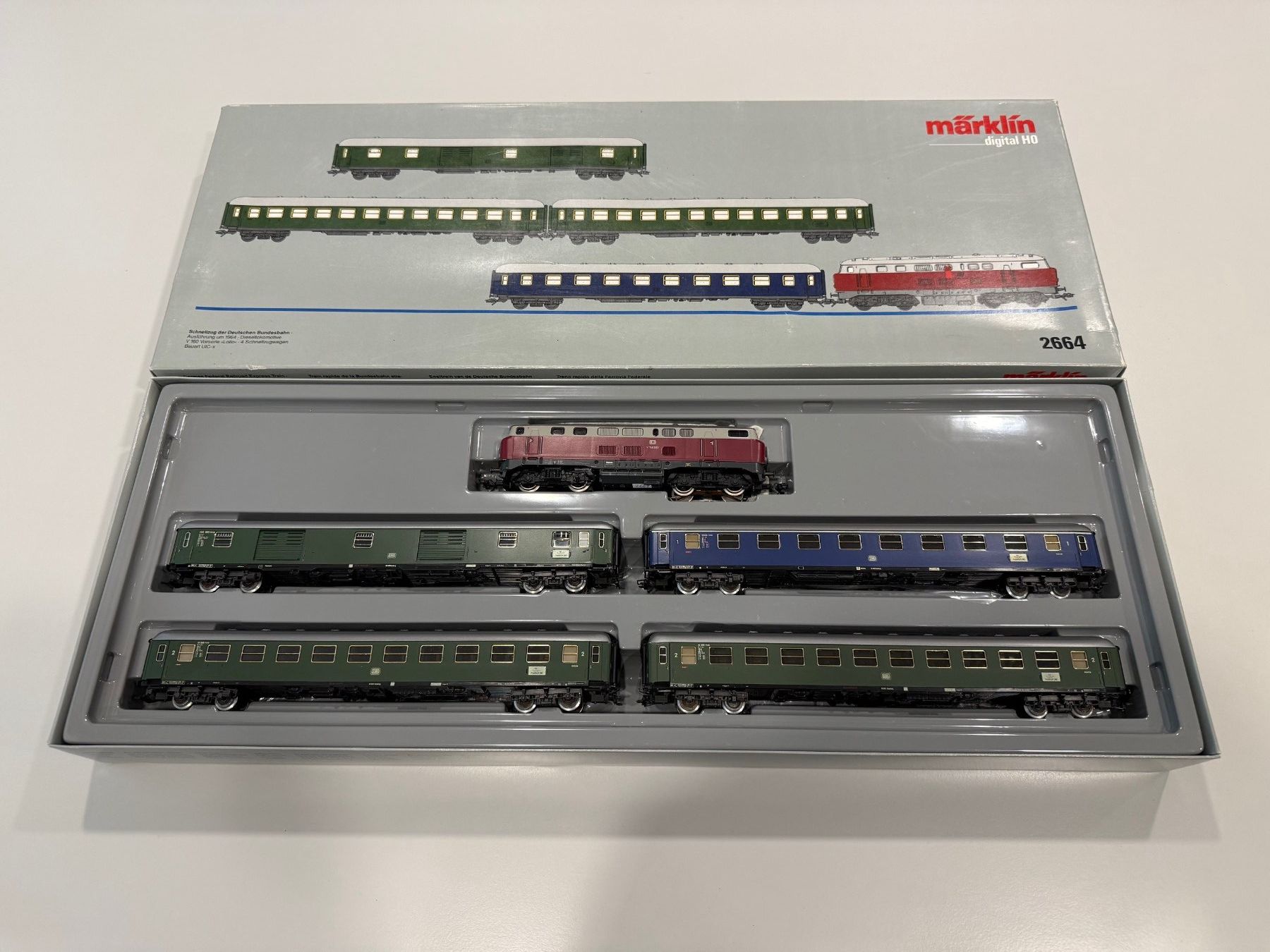 Märklin Modellini di ferrovie: Schnellzug mit V 160 der DB – Nuovo (secondo la descrizione) da Oftringen venduto da Pgi