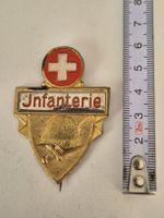 Schweizer Infanterie Abzeichen selten Armee Militaria
