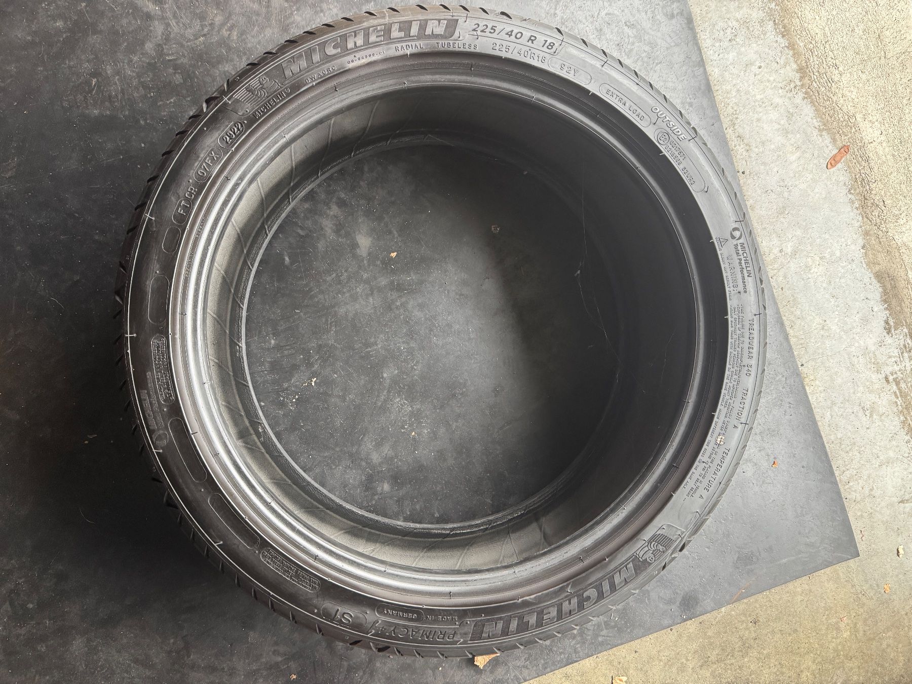 Michelin Pneumatici & Ruote complete: 225/40R18 – Usato da Widen venduto da Dinero02