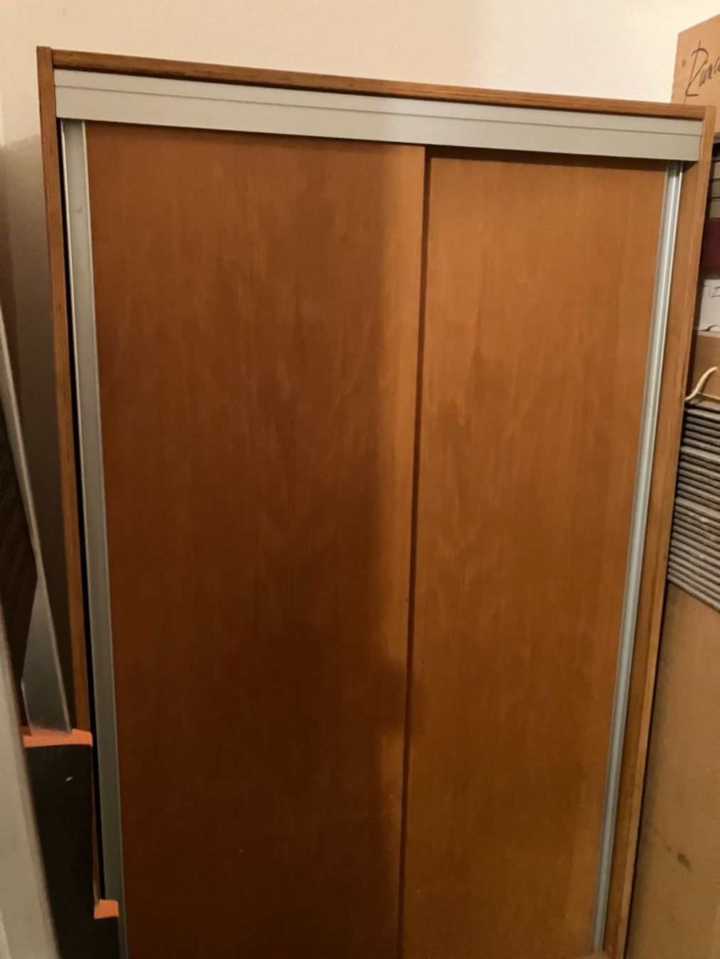 Armadi: Schrank – Usato da Basel venduto da vin_zb62