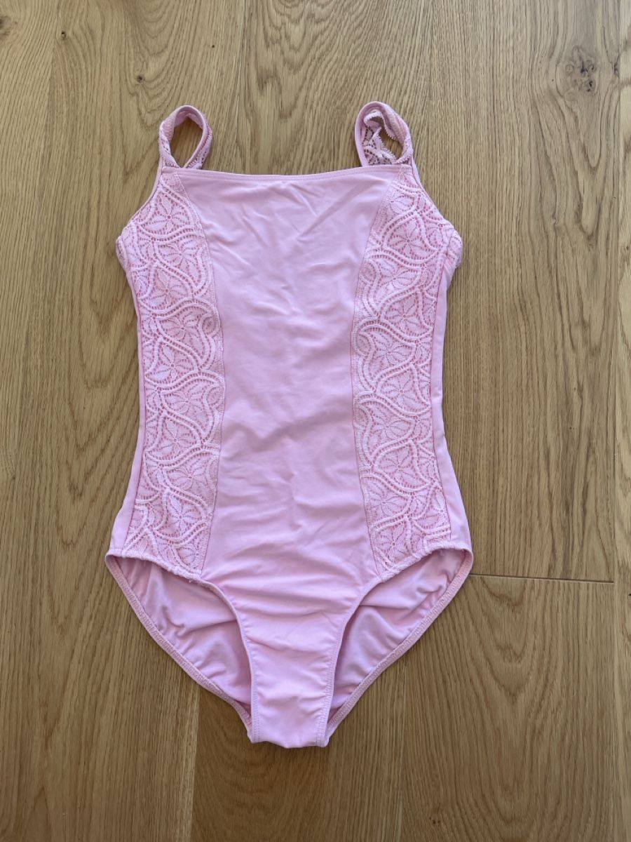 Kleider & Röcke: Rosa Balletkleid Mädchen  – Gebraucht aus Fahrni b. Thun von tra_s7lb