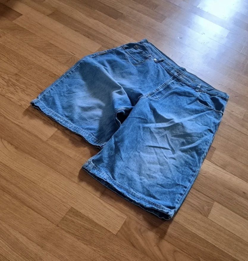 Pantalons: badboy jorts – D'occasion à Sarnen par Fashionstuff