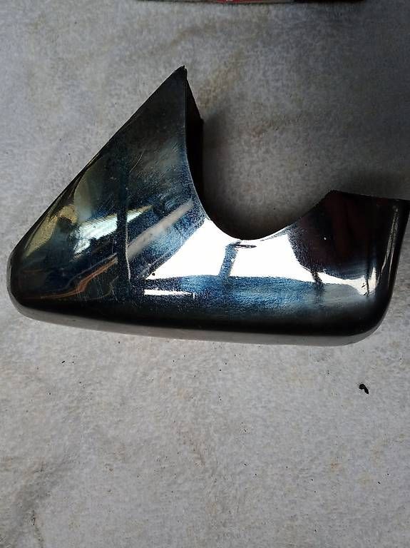 Jaguar Tutti pezzi di ricambio auto: Jaguar Stossstange Horn – Usato da Dulliken venduto da amando1943
