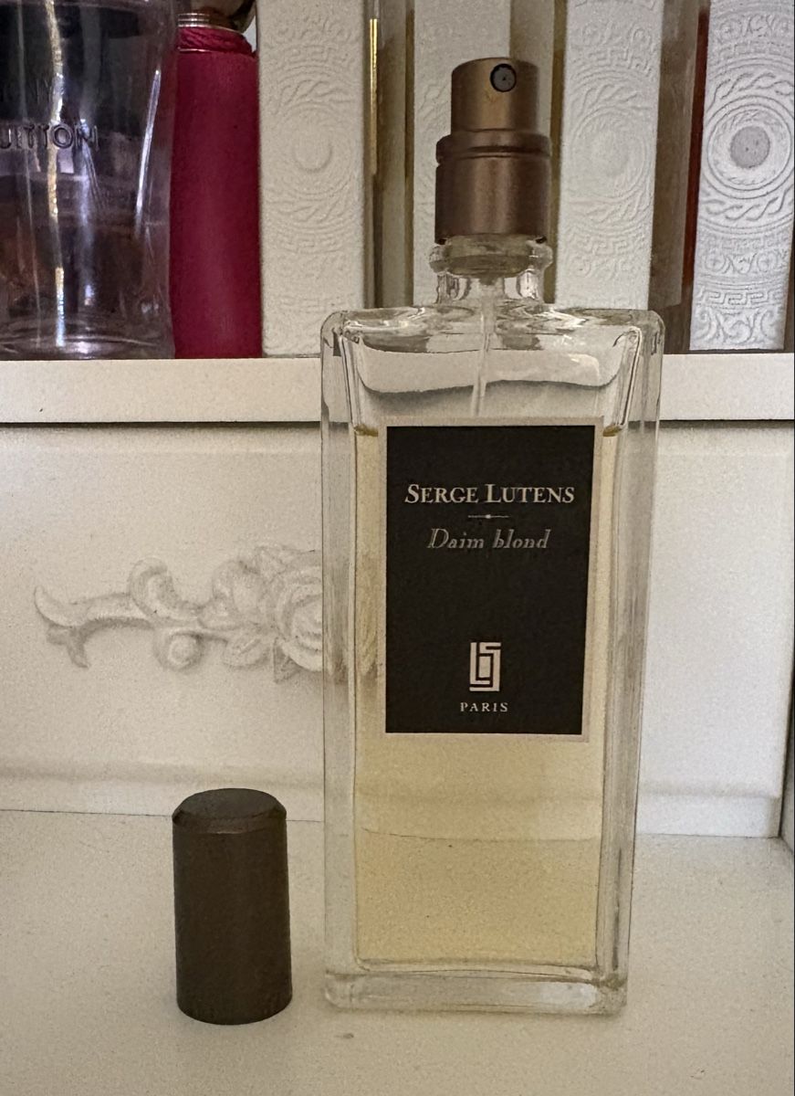 Serge Lutens Profumi & Eau de Toilette: Serge Lutens Daim blond Eau de Parfum gebraucht 50ml – Usato da Hasle LU venduto da Olena_olena 1