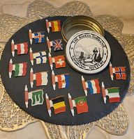 Vintage Flaggen Set aus Metall