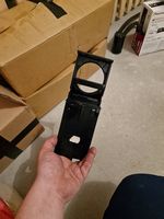 Seat becherhalter