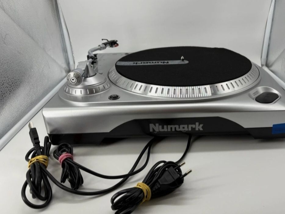 Numark Giradischi: Numak TTUSB Plattenspieler – Nuovo (secondo la descrizione) da Zürich venduto da Aceofbase