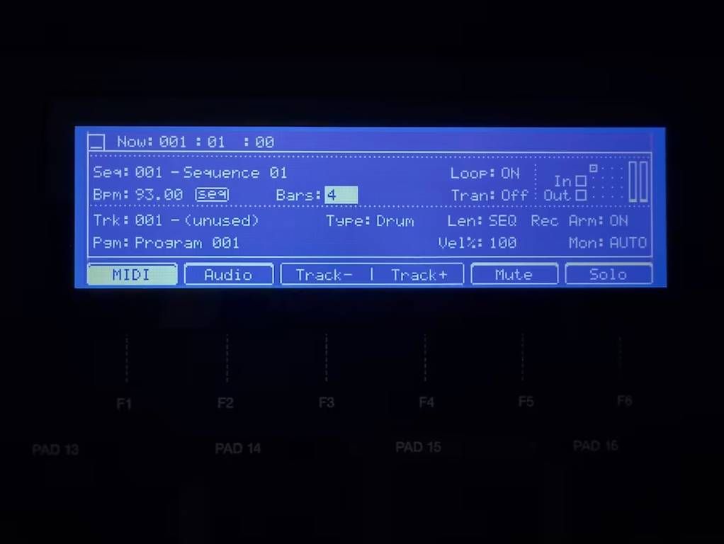 Sistema di controllo: Akai MPC Studio Black – Usato da Bern venduto da nic_z2c2 4