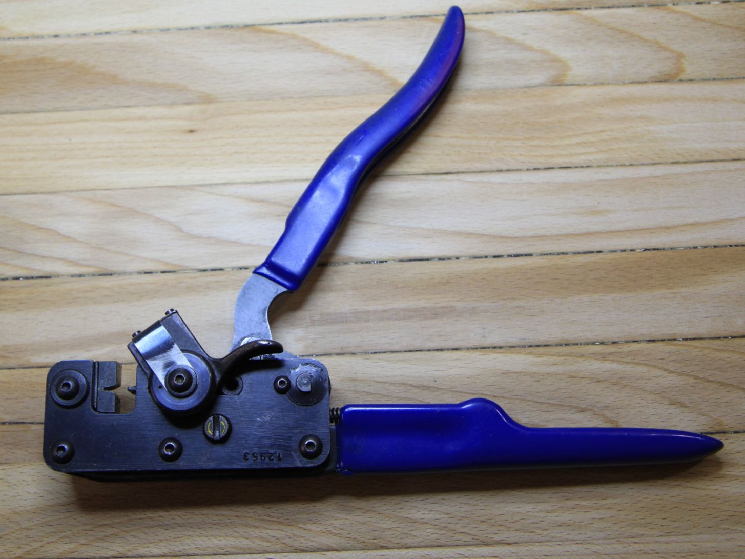 Tutti gli attrezzi: Crimpzange Berg Electronics HT 213 – Usato da Hölstein venduto da Kraftpaket 4