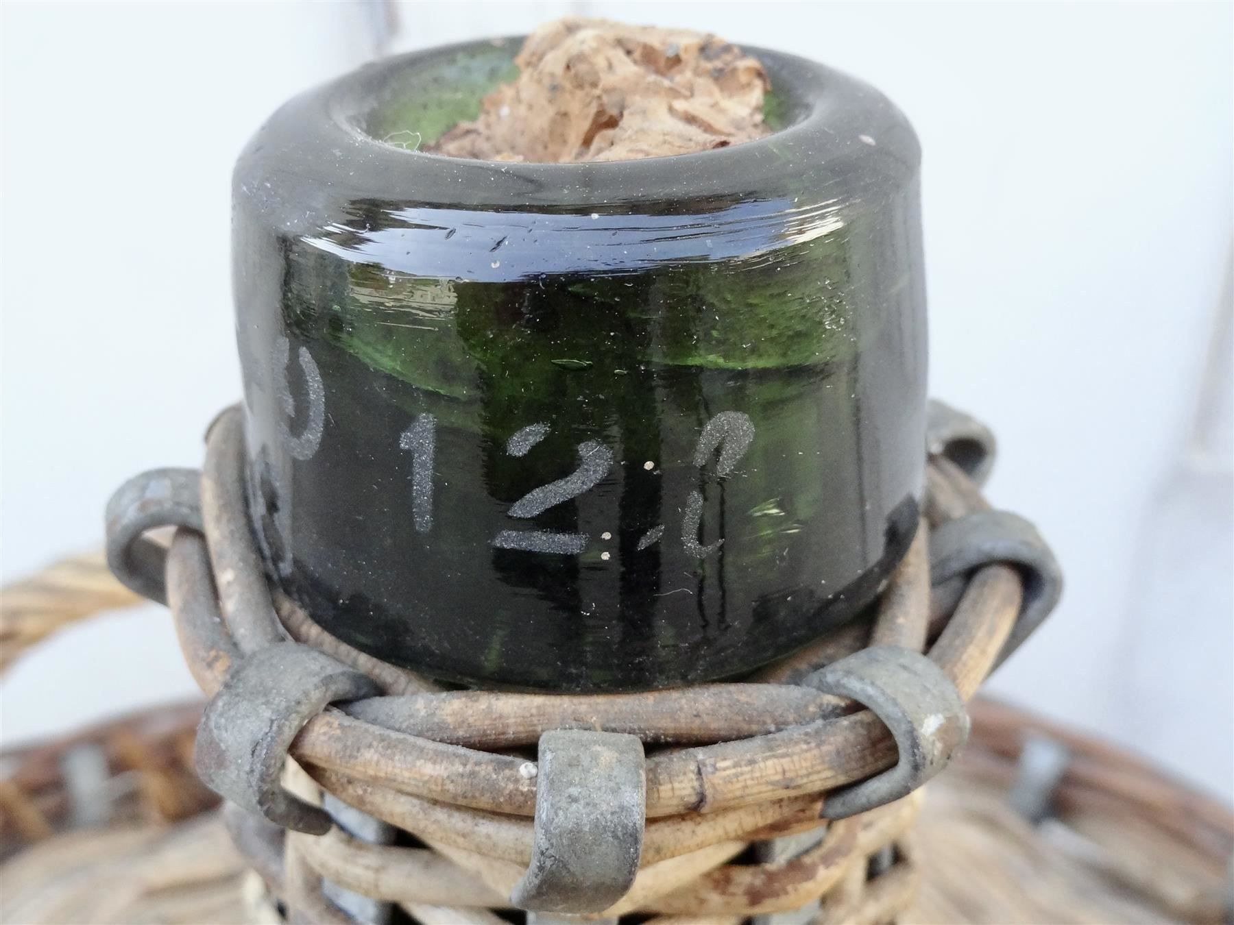 Bottiglie: alte Korbflasche geeicht 12 Liter 1958 – Usato da Kerzers venduto da Flaschenposten 5