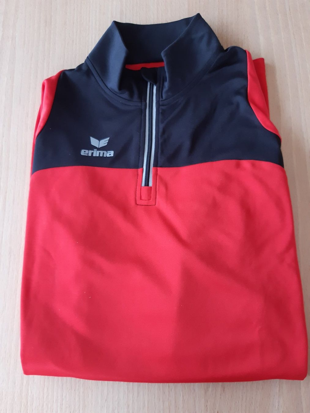 Erima T-shirts: Erima Langarmshirt Grösse 40 – Neuf avec emballage d'origine à Aarwangen par Anflolu66