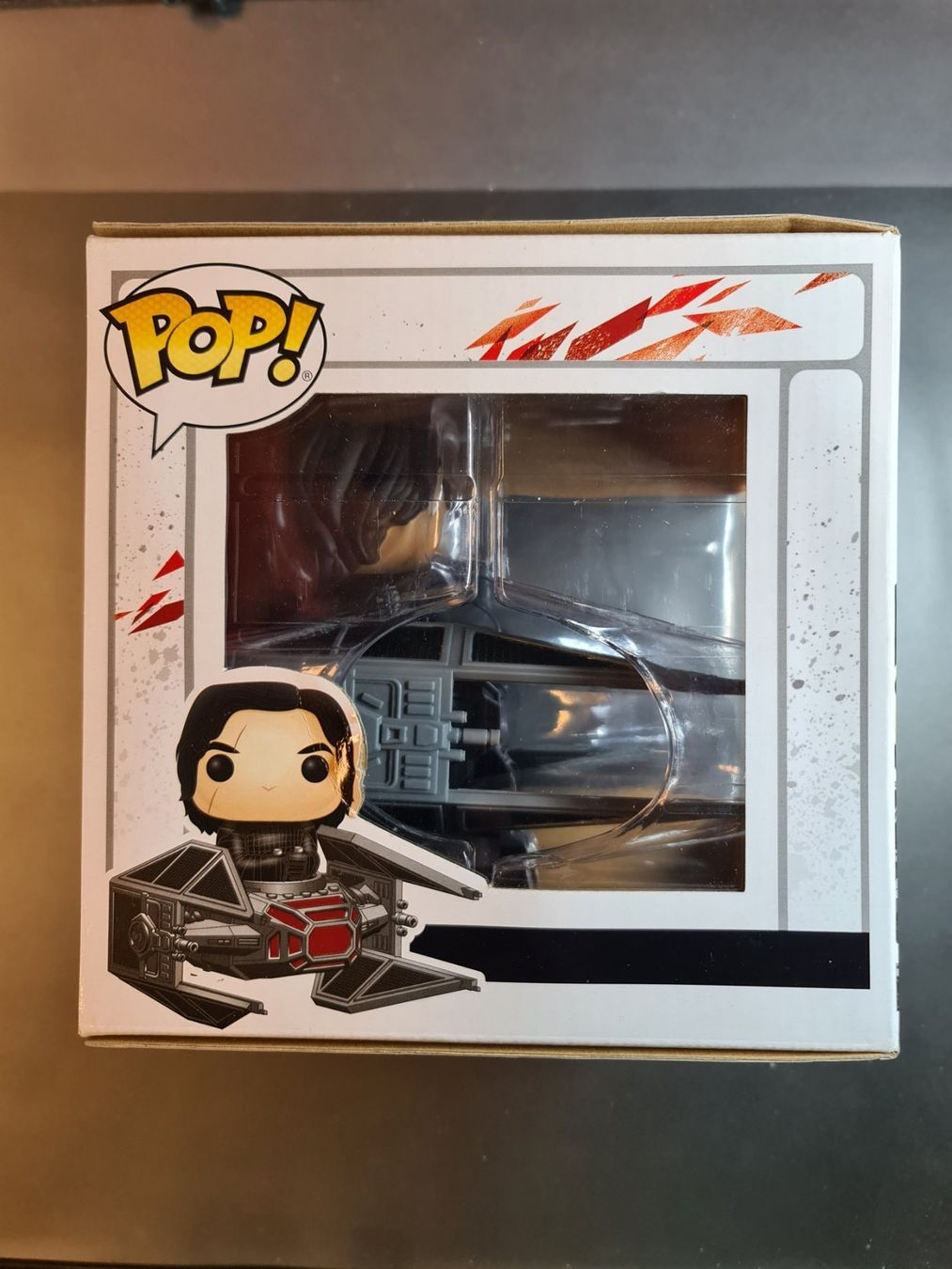 Funko Statuette: Funko Pop Kylo Red with Tie Fighter 215 – Nuovo e nell'imballaggio originale da Elsau venduto da oli_2tdc 1