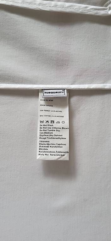 Vestiti: Elegantes Kleid der Marke SARAR 40 – Usato da Zizers venduto da Roosi1 4