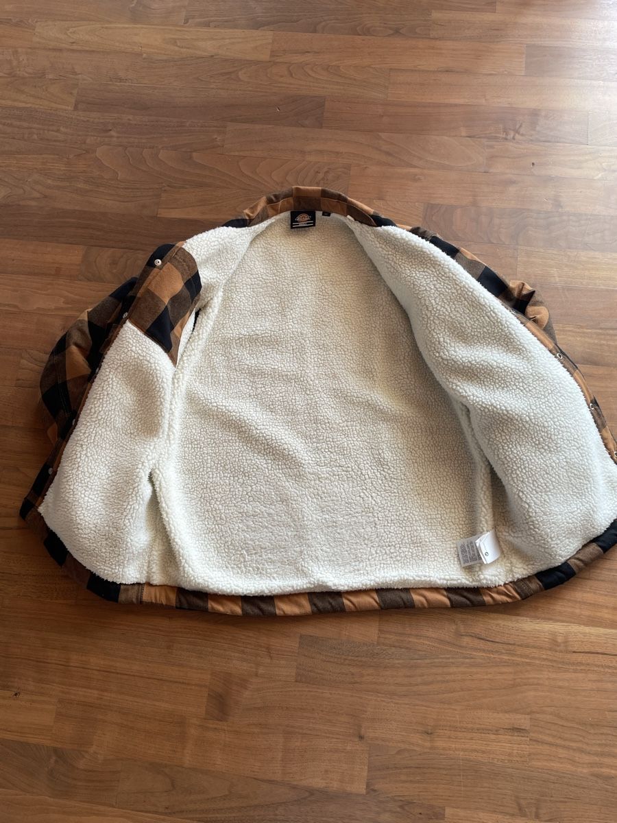 Jacken: Jacke – Gebraucht aus Dietlikon von Leandro06 1
