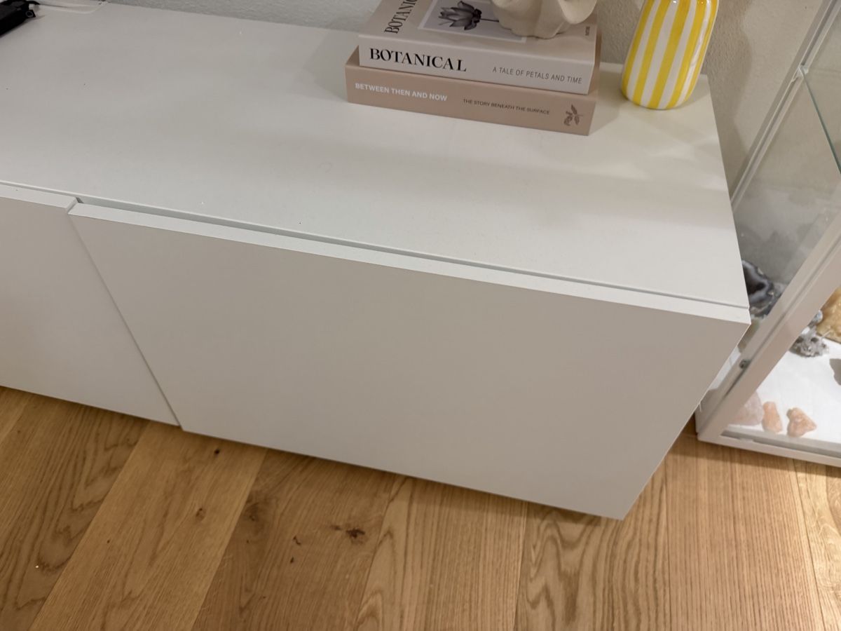 Ikea Mobili TV: TV Möbel, weiss, guter Zustand  – Usato da Rorschach venduto da Costa_18 2