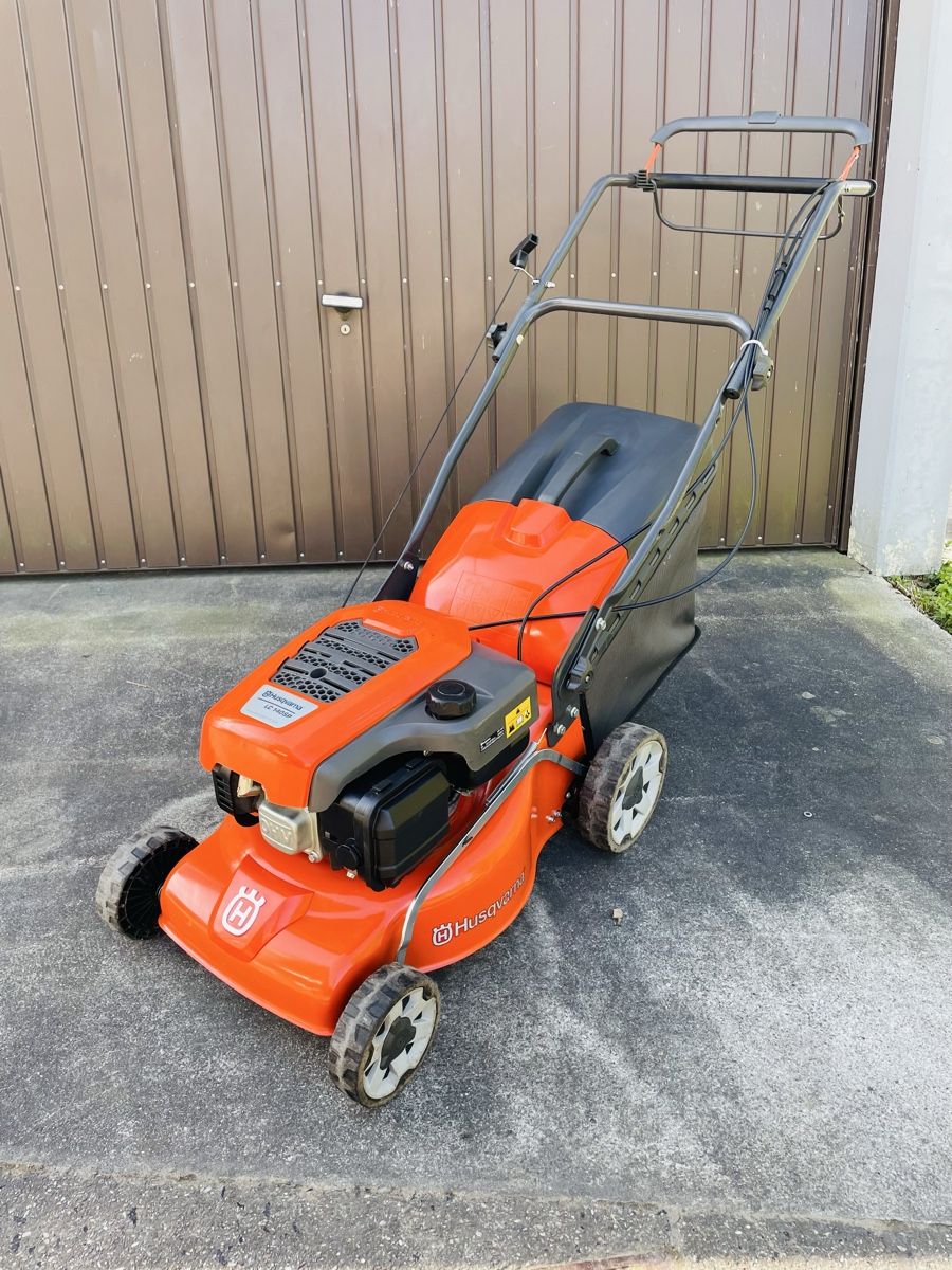 Husqvarna Tagliaerba: Rasenmäher Husqvarna Profi – Usato da Würenlos venduto da Shop_Shop 4