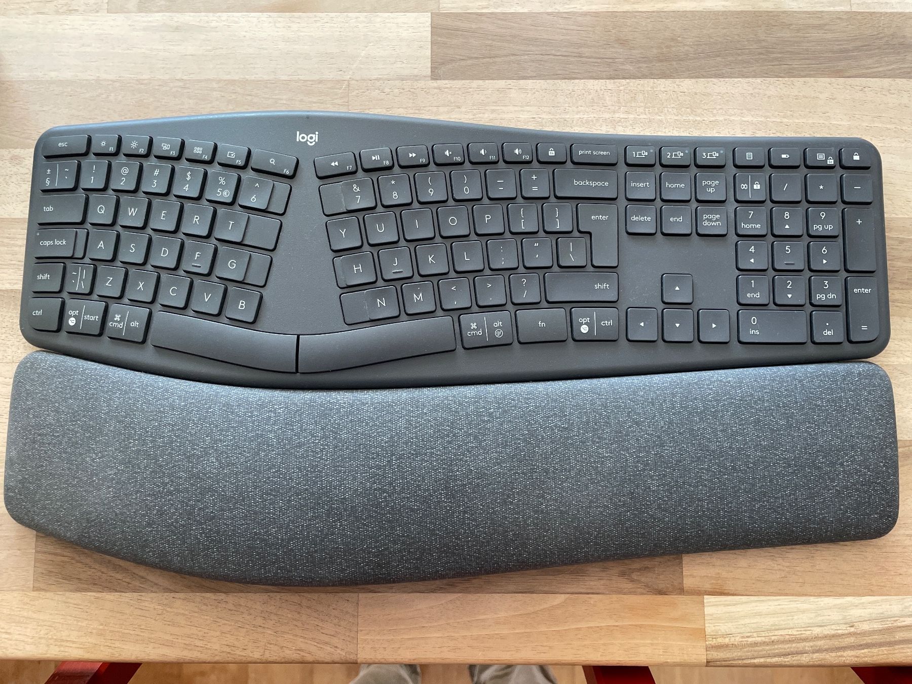 Logitech Tastiere: Clavier ergonomique Logitech avec repose-poignet K860 – Nuovo (secondo la descrizione) da Cham venduto da Fabian811