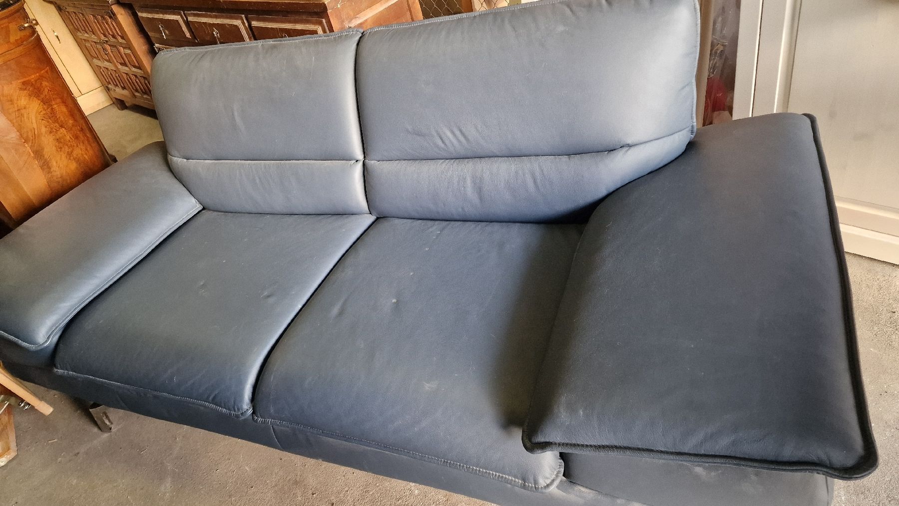 Divani: Sofa 3-Plätzer Leder Dunkelgrau Sitzmoebel gebraucht – Usato da Herisau venduto da Antiques.AR