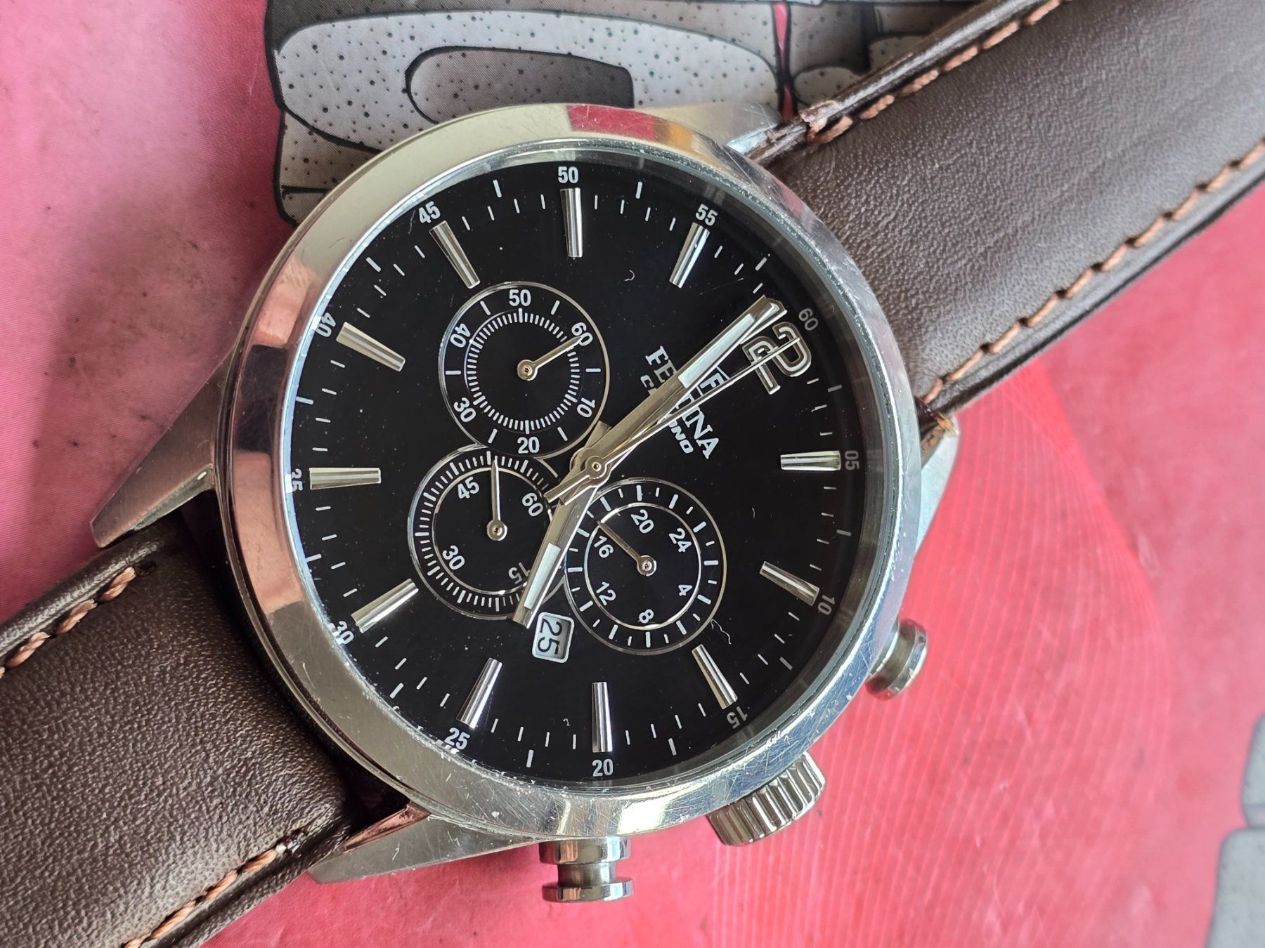 Festina Orologi: 801 Festina Chronograph Worldtimer Jumbo mit Papiere – Usato da Muri AG venduto da Corredor 8