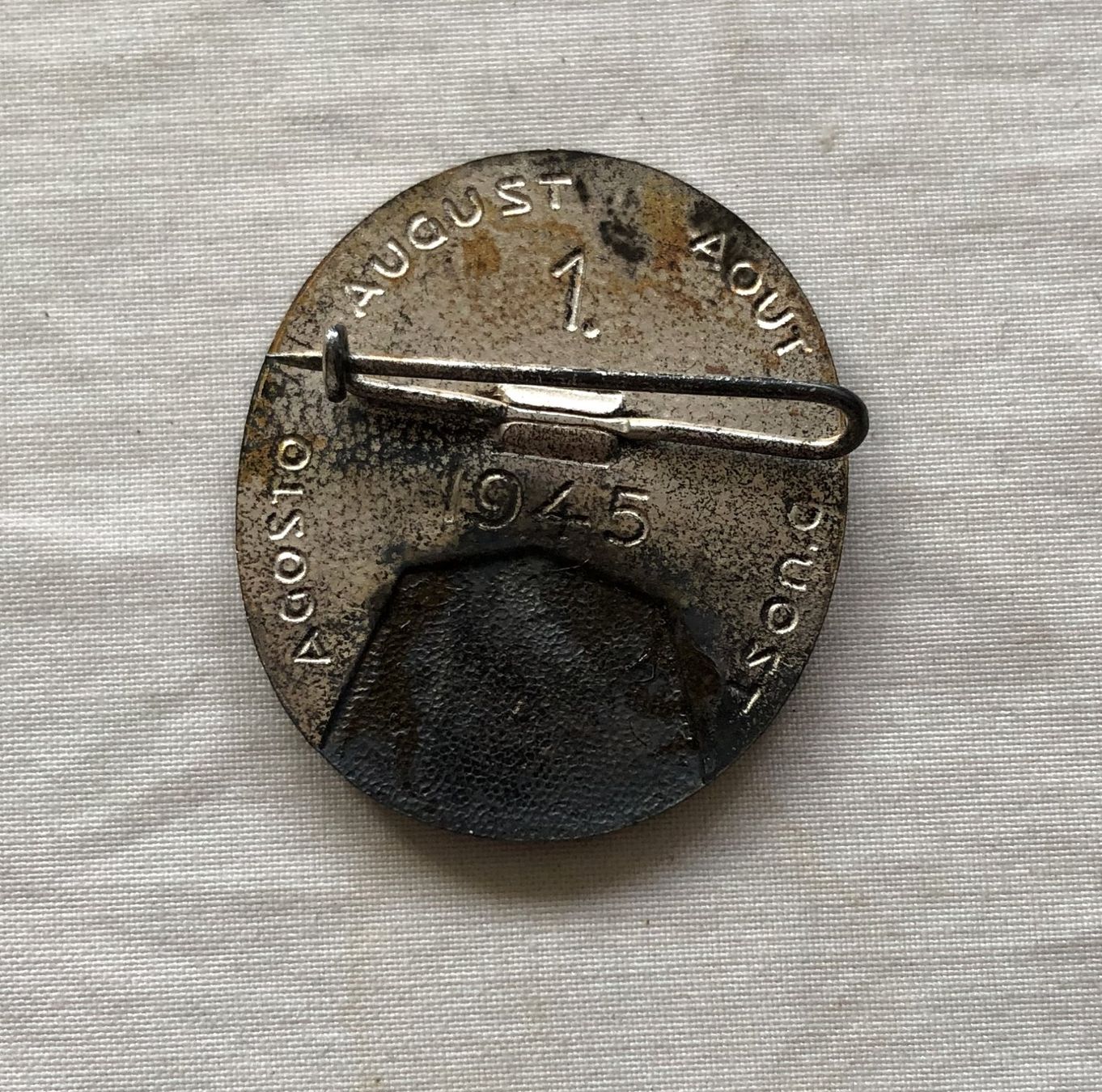 Medaglie: Abzeichen/Medaille - 1.August 1945 - Schweiz – Usato da Schaffhausen venduto da durruti 1