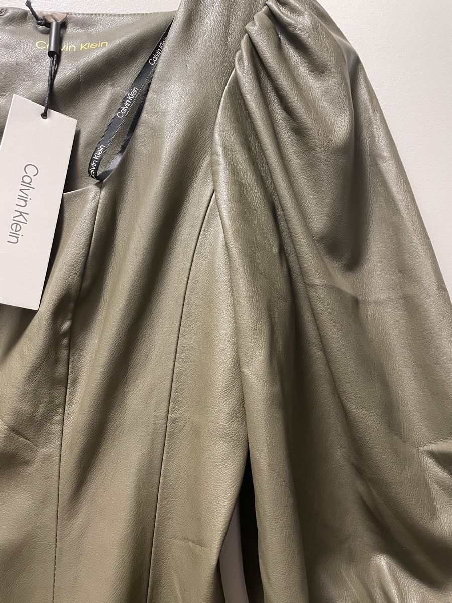 Calvin Klein Robes: Kleid Grösse 40 – Neuf avec emballage d'origine à Bern par calana80 1