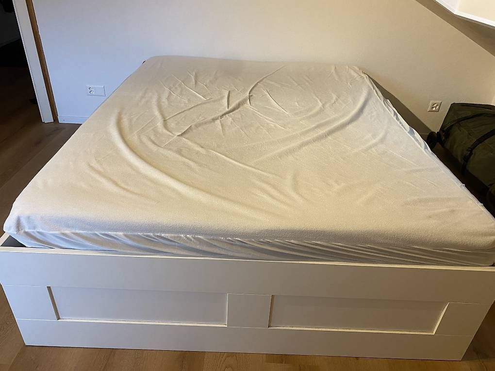Betten: Bett 160x200 – Gebraucht aus Hermiswil von reb_q8k9