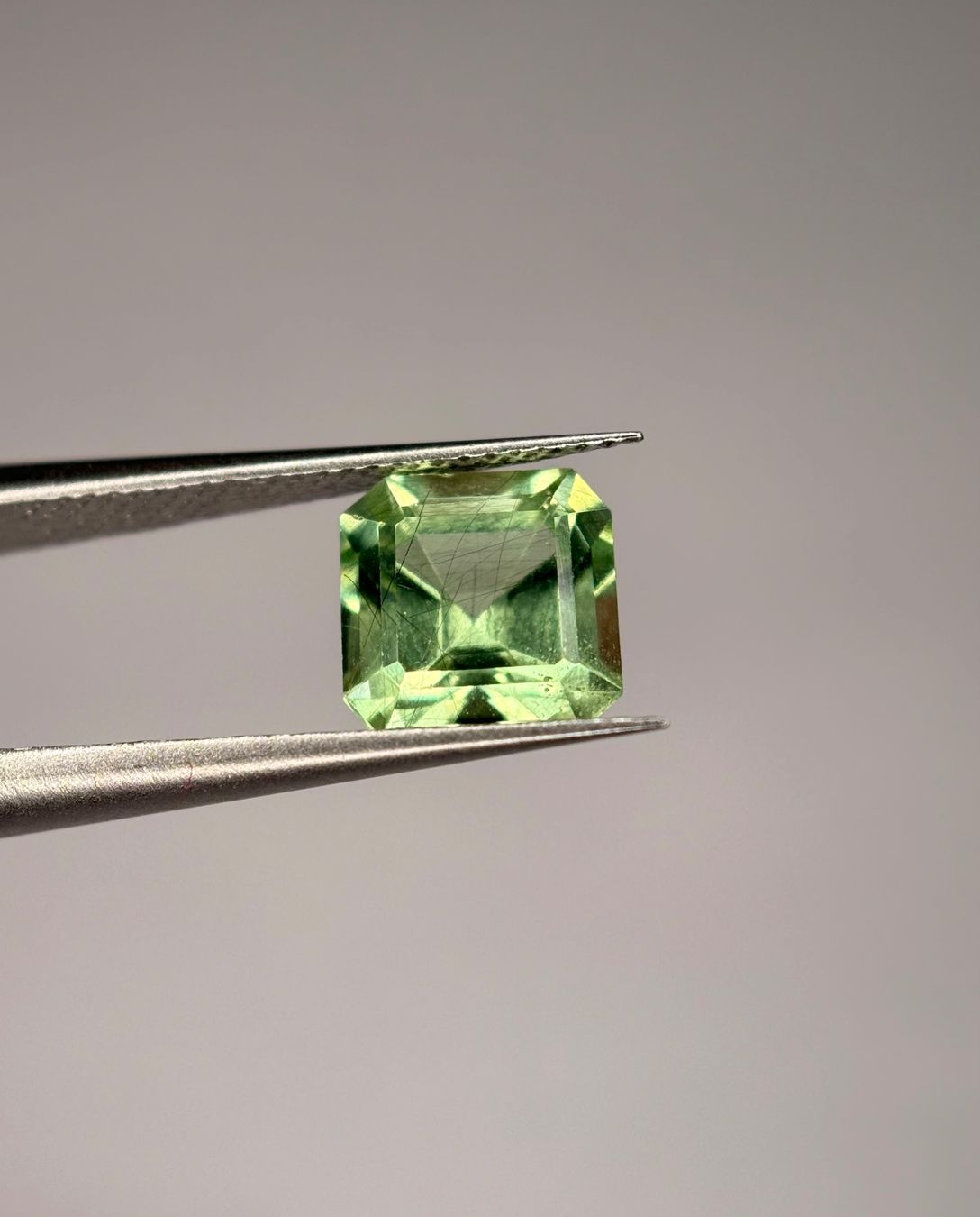 Pietre preziose: 2.15ct Natürl. Peridot einzigartiger Edelstein - unbehandelt – Nuovo (secondo la descrizione) da Mauren venduto da LieGems