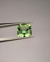 2.15ct Natürl. Peridot einzigartiger Edelstein - unbehandelt