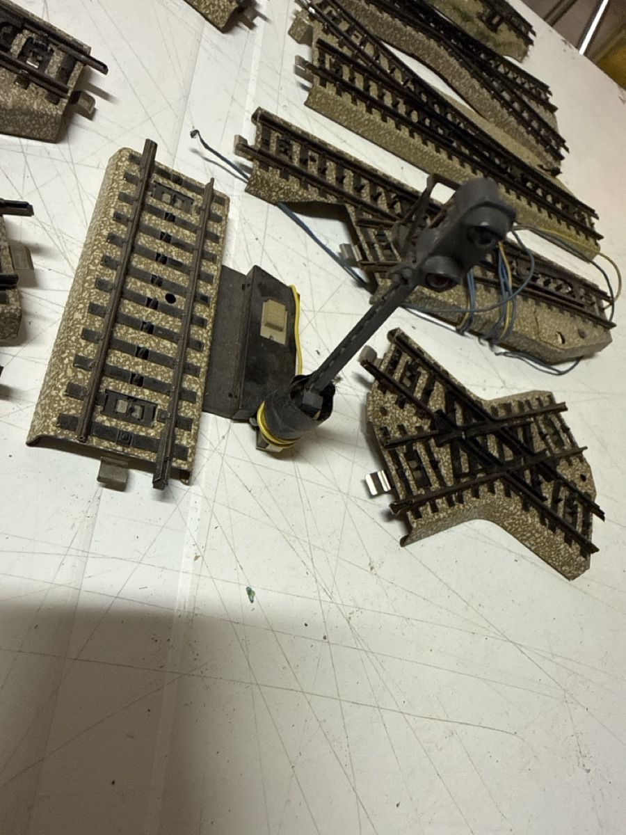 Märklin Modelleisenbahnen: Lots de voies de train électrique, divers éléments 52pcs – Gebraucht aus Troistorrents von yan_7fk7 1